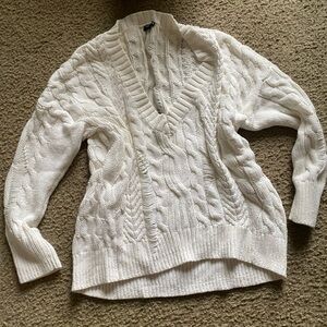 Express Knit Women’s V-neck Sweater